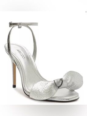 Women ankle-strap high stiletto sandals silver Size 9, New without box